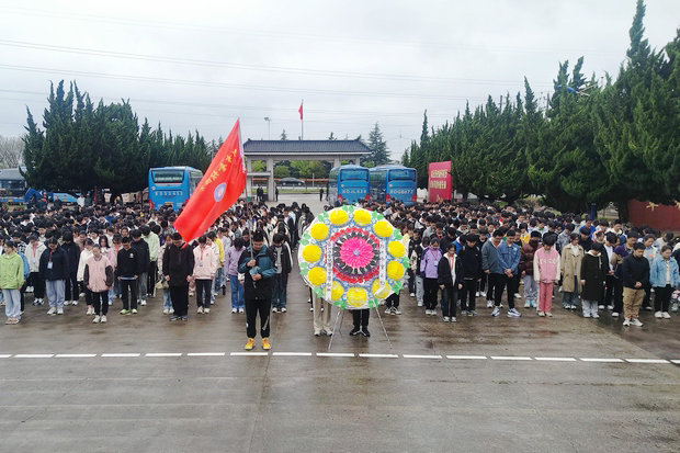 12第四中学_副本.jpg