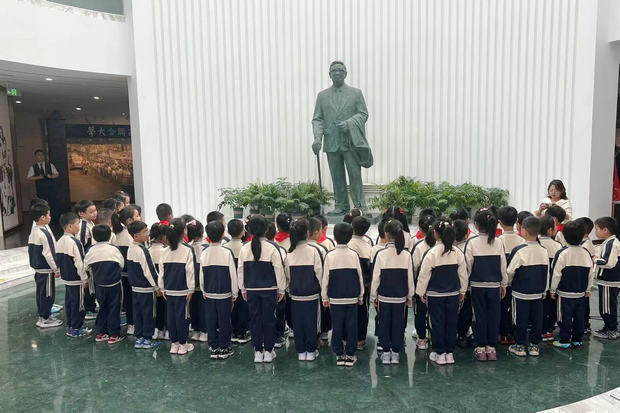 1雕塑图_副本.jpg